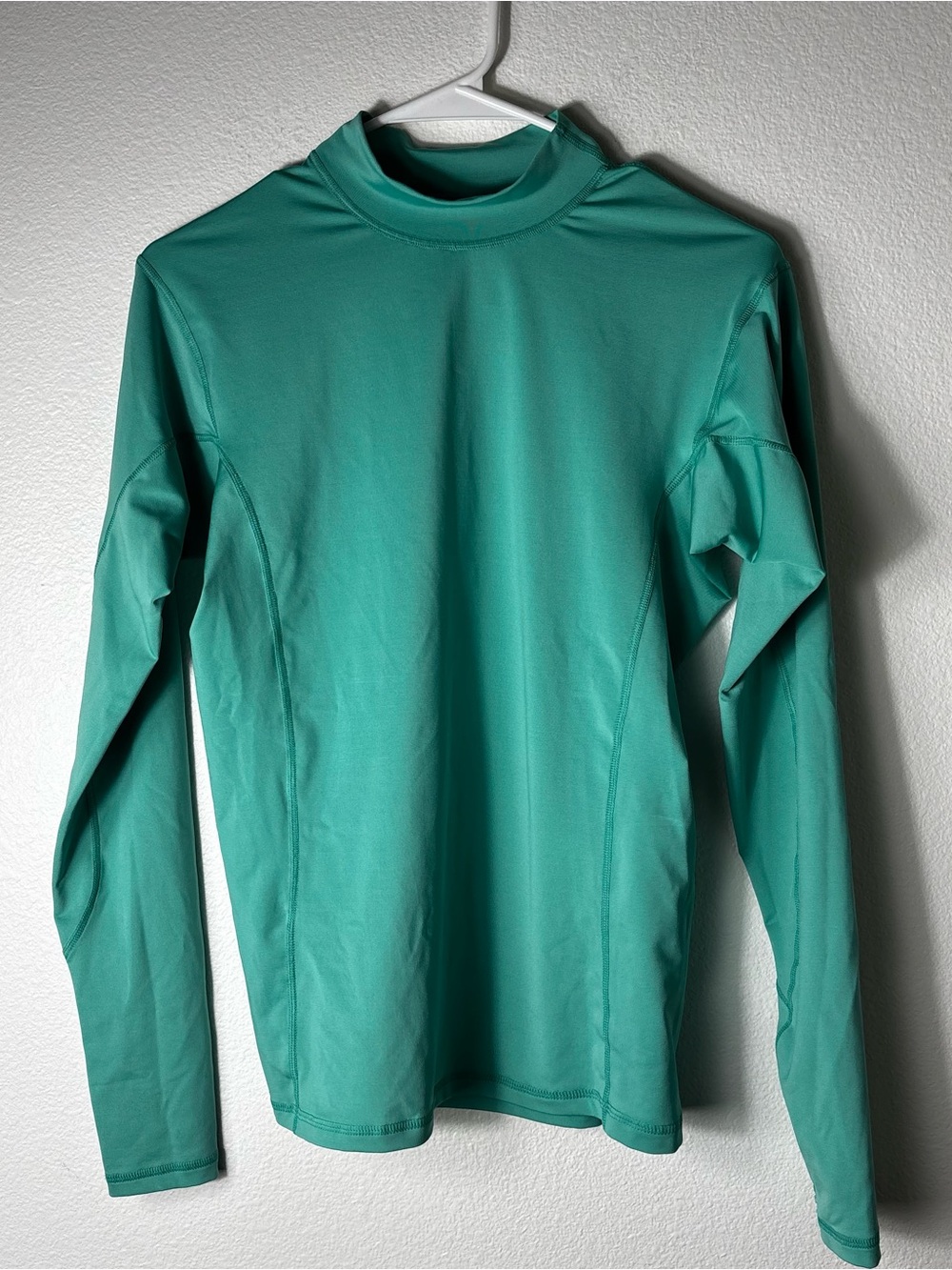 Patagonia Long Sleeve Mock Neck Athletic Top Green L